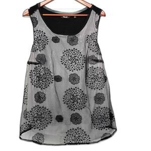 Simply Vera Wang Sleeveless Witchy Blouse Spiderwebs Hexagram Sheer Overlay 0X